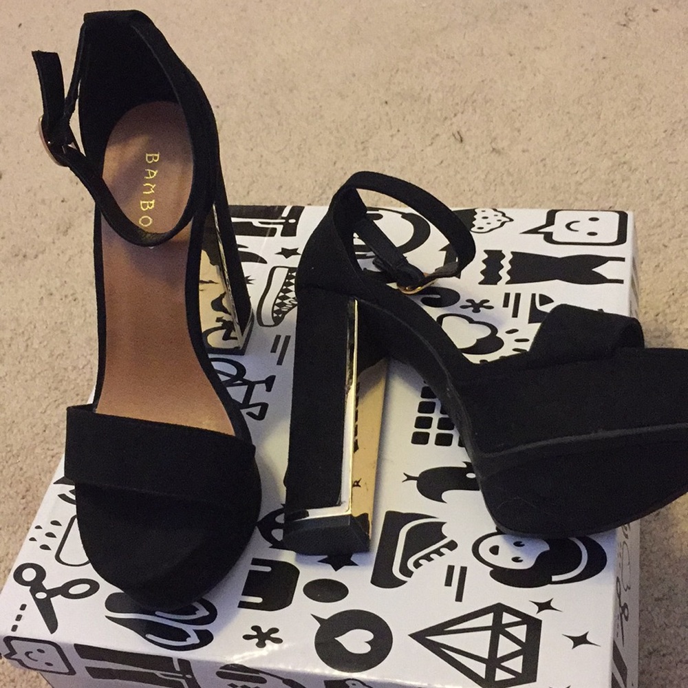 Black strappy heels NEVER BEEN WORN